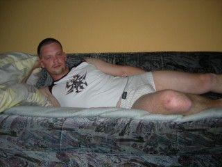 GeilerLecker - Muschis lecken! - Ich liebe es rasierte Muschis zu lecken, oder dich am ganzen K�rper zu verw�hnen!
Komm, und schau, was dich erwarten k�nnte! - Alter: 36 / Fische - Gr&ouml;&szlig;e: 179 / normal - Geschlecht: m�nnlich - Ausrichtung: heterosexuell - Haare: braun / kurz - Piercing: keins - BH-Gr&ouml;&szlig;e:  - Hautfarbe: weiss - Augen: blau - Rasur: teilrasiert