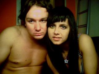 Foto von /livesex-mit-deutschen-paerchen/10268live/livesex-mit-bady.php