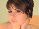 Alter: 22 / Steinbock - Gr&ouml;&szlig;e: 175 / schlank - Geschlecht: weiblich - Ausrichtung: bisexuell - Haare: br&uuml;nett / kurz - Piercing: keins - BH-Gr&ouml;&szlig;e: B - Hautfarbe: weiss - Augen: braun - Rasur: vollrasiert
