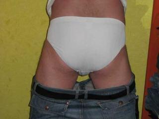 SteveXXL - Alter: 31 / Skorpion - Gr&ouml;&szlig;e: 180 / normal - Geschlecht: m�nnlich - Ausrichtung: homosexuell - Haare: br�nett / kurz - Piercing: keins - BH-Gr&ouml;&szlig;e:  - Hautfarbe: weiss - Augen: gr�n - Rasur: vollrasiert