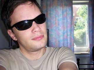 Devoter Boy sucht dich - Alter: 25 / Jungfrau - Gr&ouml;&szlig;e: 

180 / schlank - Geschlecht: m�nnlich - Ausrichtung: 

homosexuell - Haare: braun / kurz - Piercing: 

keins - BH-Gr&ouml;&szlig;e:  - Hautfarbe: 

gebr�unt - Augen: braun - Rasur: nicht rasiert
