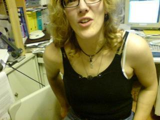 Cendyxx - Reiten, schwimmen, lesen, chatten und mich zeigen. - Lerne sehr gerne Menschen kennen, chatte sehr gerne und bin auch zum Flirten bereit.
Schaue auch mal gerne zu, Cam 2 Cam macht richtig Spass. - Alter: 38 / Sch�tze - Gr&ouml;&szlig;e: 170 / schlank - Geschlecht: weiblich - Ausrichtung: heterosexuell - Haare: blond / mittellang - Piercing: keins - BH-Gr&ouml;&szlig;e: B - Hautfarbe: weiss - Augen: blau - Rasur: teilrasiert
