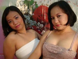 nakedgirls - Alter: 28 / Zwilling - Gr&ouml;&szlig;e:  / normal - Geschlecht: Paar - Ausrichtung: bisexuell - Haare:  / lang - Piercing: keins - BH-Gr&ouml;&szlig;e:  - Hautfarbe: asiatisch - Augen: braun - Rasur: vollrasiert
