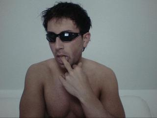SEXY LatinoXXX - Live Strip Show von mir! Wer richtig hei� ist, der kommt zu mir. Ich gebe euch das, was ihr wollt.