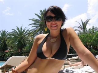 SexySandra - M�nner f�r Spa� und mehr suchen! Shoppen und Musik.
