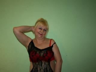 GabiBigTitts (43) - B&uuml;cher, Sex, Party und reisen. - Ich lade Dich ein, um einige hei&szlig;e Momente mit mir zu verbringen und Spa&szlig; zu haben!!! Ich bin eine gaile, s&uuml;sse Maus und ich warte auf dich, Baby!