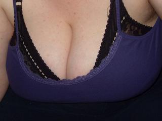 Tigergirl-79 - Hallo, sch�n das du mich gefunden hast. Ich hoffe, dass wir hier Beide sehr viel Spa� haben werden!!!

Besuch mich doch mal in meinem Chat. :)