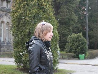 Doris 21 - Erz&auml;hl` mir deine Phantasien, und ich werde versuchen sie alle zu erf&uuml;llen. Von heute an werde ich deine pers&ouml;nliche Sextrainerin sein.