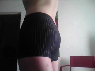 Mr  Cumshot - Hallo Ladies! Bin ein sehr zeigefreudiger Mann, der gerne auf eure W�nsche und Fantasien eingeht!

Ich freue mich jetzt schon auf eine sch�ne, besinnliche und erotische Zeit mit euch!

Bis gleich!