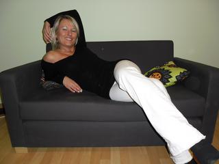 HeisseEwa - Lass uns etwas Spass haben!
