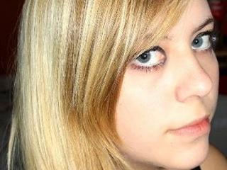 Nicky-18 - Junge Lady will dich lecken!