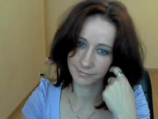 Amiee - I`m a petite babe. :)