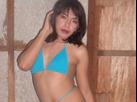 HoneyBeeTS - Hello, I am your sweet honey bee - with a sexy body and a nice big d*ck too! I will make you enjoy everything in my chat-room. So come on in - let's get going!