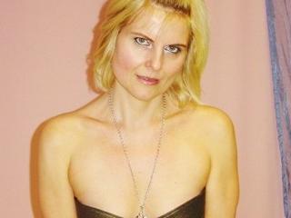 PureMILFT - Sex Cam